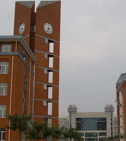 Chifeng University学校图片