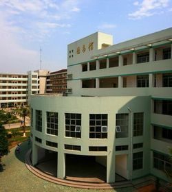 Baise University学校图片