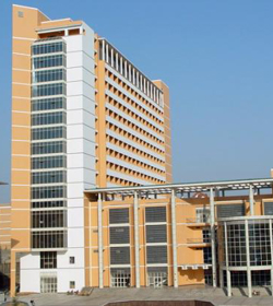 Qilu Medical University学校图片