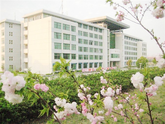 Jiangxi Agricultural University,Nanchang Business College学校图片