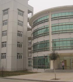 Henan University Of Science And Technology学校图片